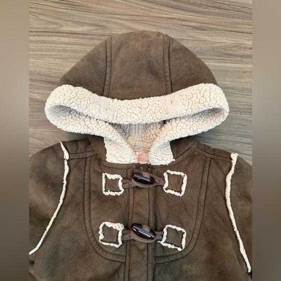 Old Navy Baby Girl Y2K Brown Coat with Cream Sherpa Lining size 18-24M - Picture 3 of 5